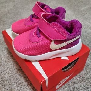 Infant Nike